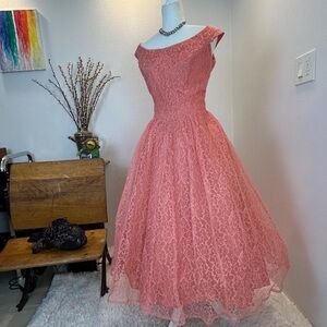 Elegant Vintage 1950’s Emma Domb Pink Lace Party Dress